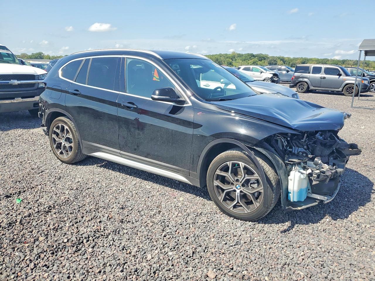 2021 BMW X1 xDrive28I - zdjęcie 4