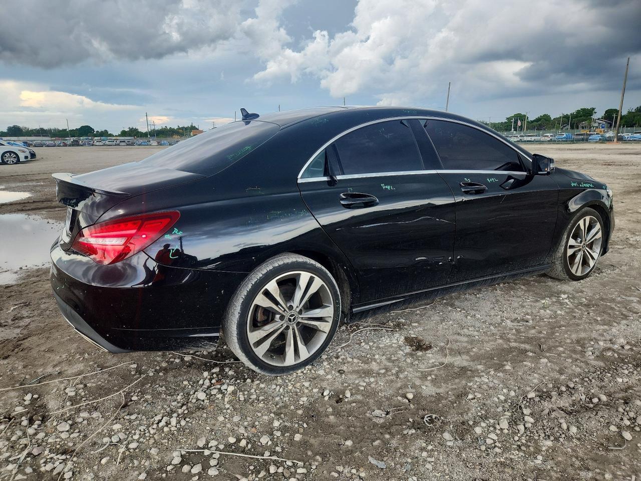 2019 Mercedes-Benz Cla 250 - zdjęcie 3