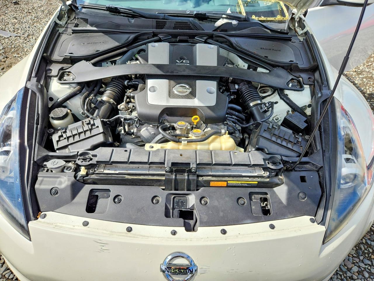 2019 Nissan 370Z Base - zdjęcie 11