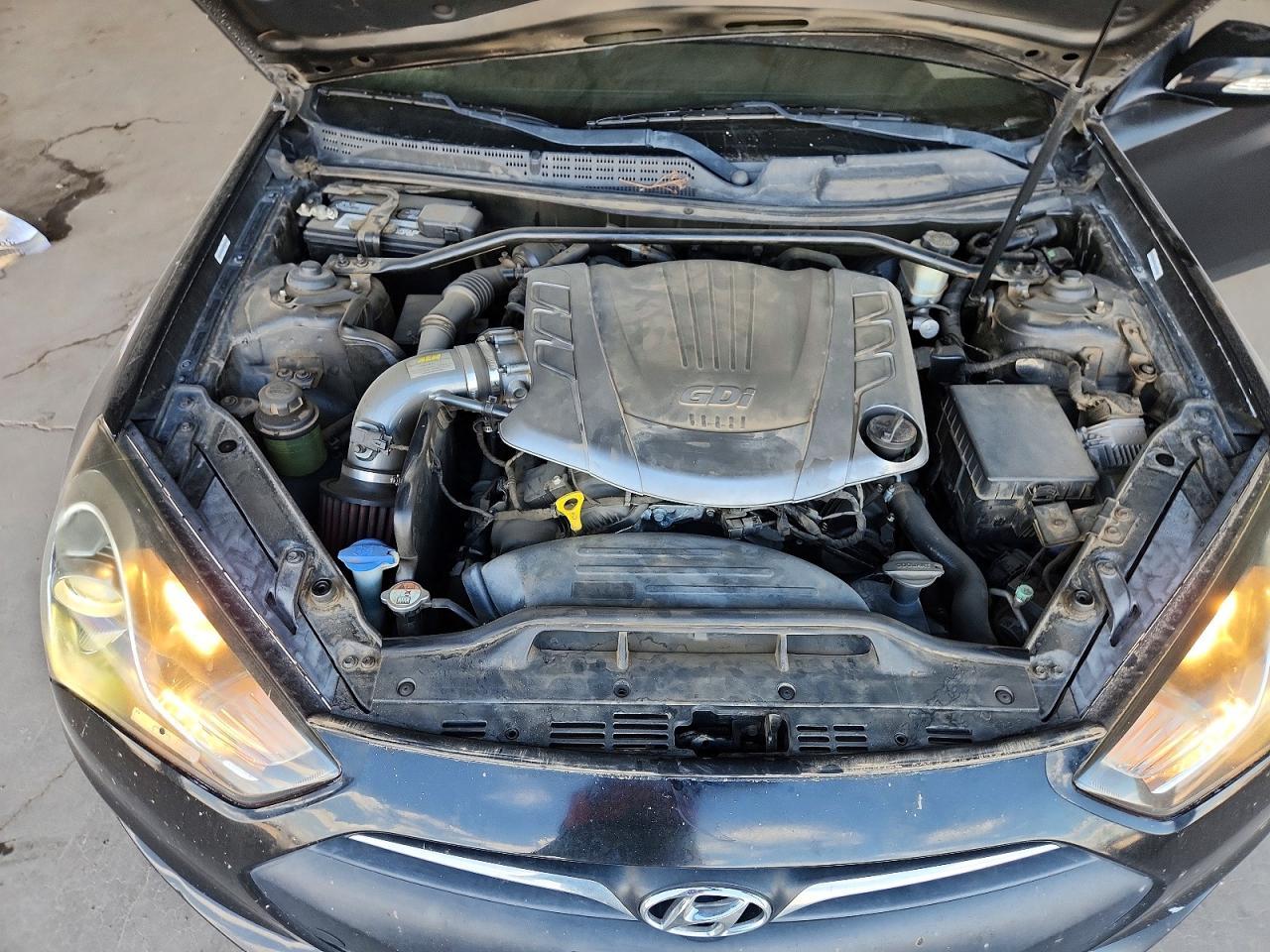2013 Hyundai Genesis Coupe 3.8 Track - zdjęcie 11