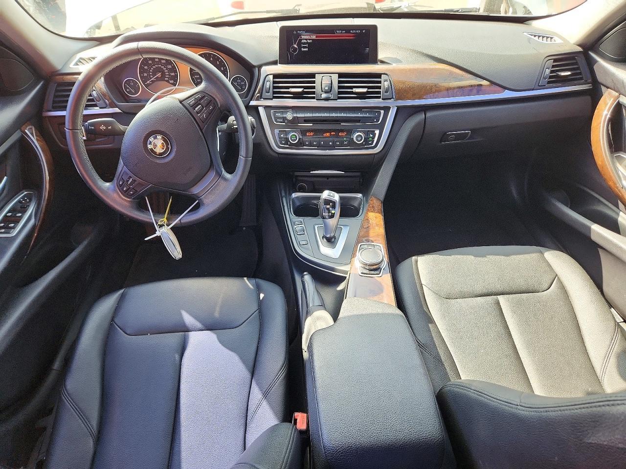 2015 BMW 320 I - zdjęcie 8