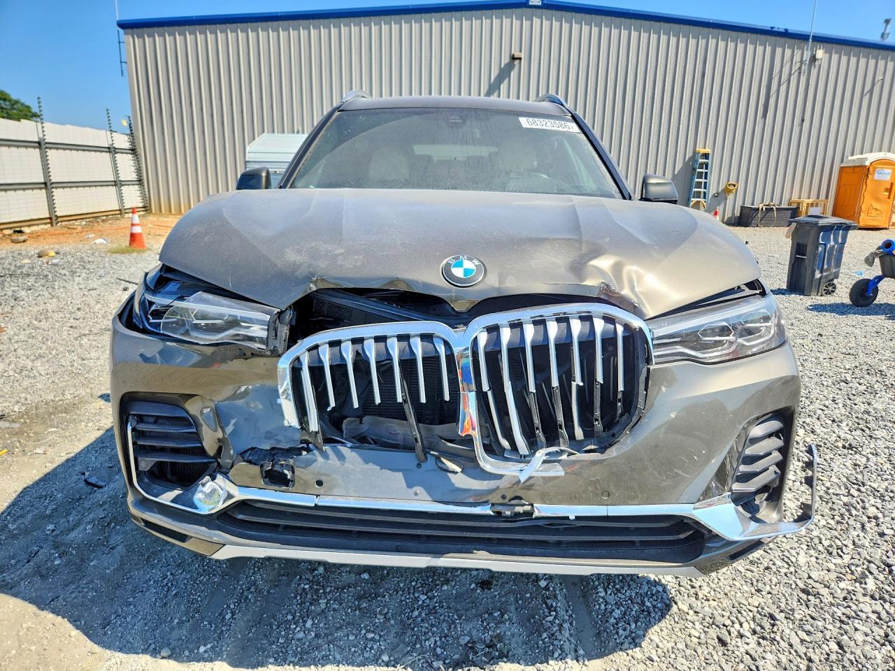 2021 BMW X7 xDrive40I - zdjęcie 5