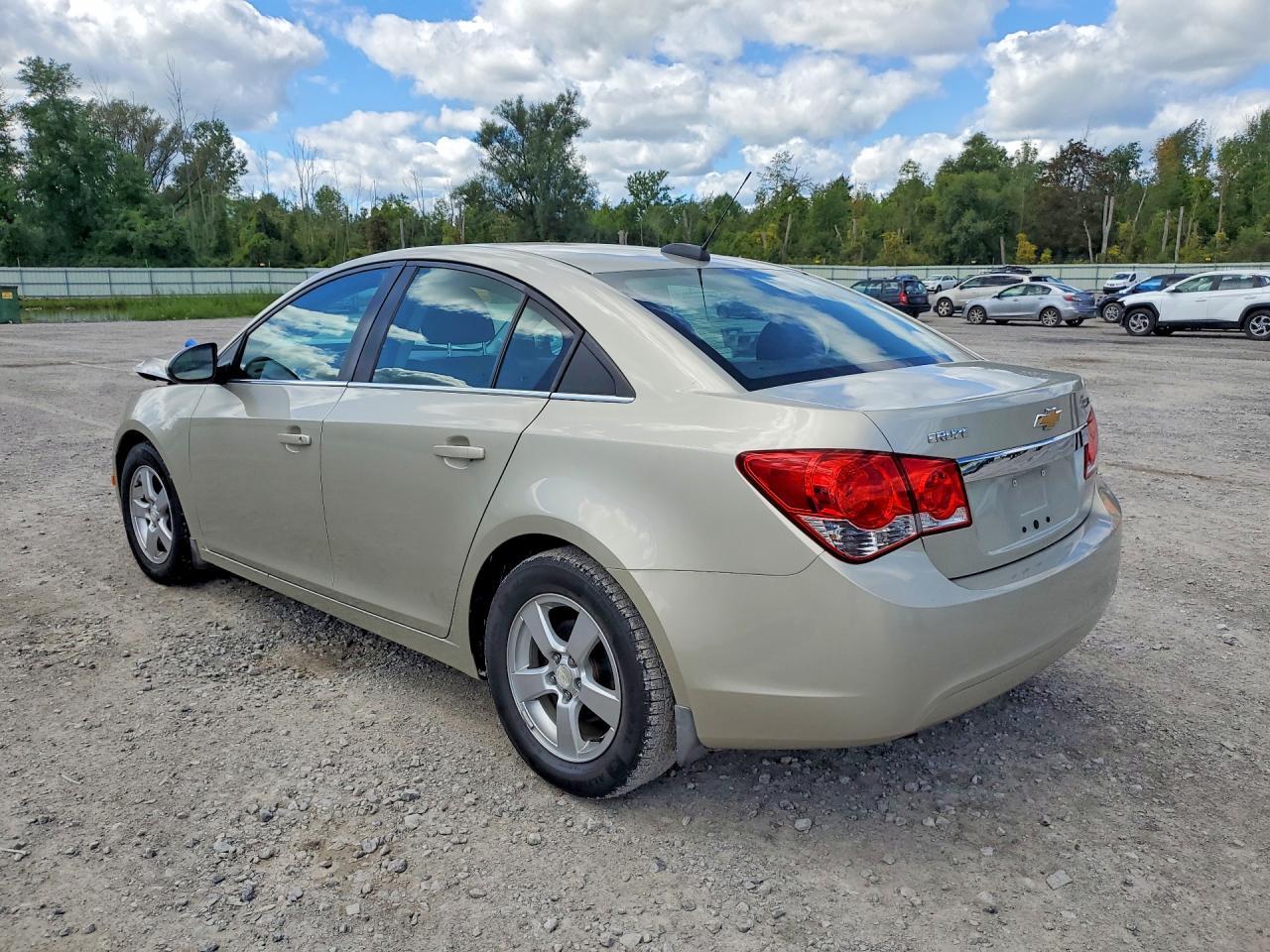 2016 Chevrolet Cruze Limited Lt - zdjęcie 2