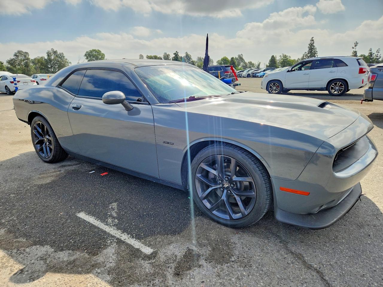 Dodge Challenger - zdjęcie 4
