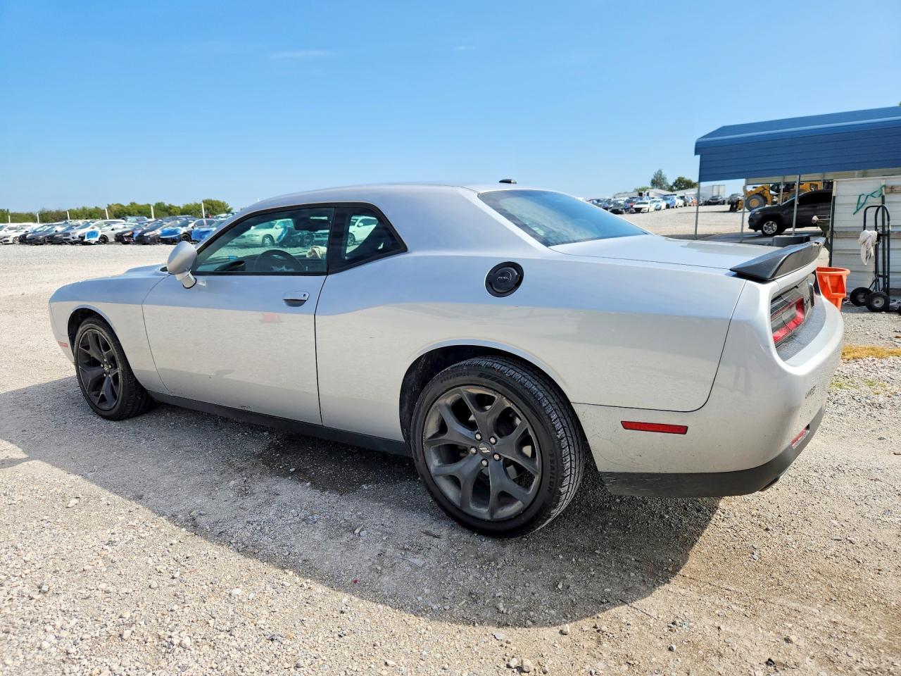 2020 Dodge Challenger Sxt - zdjęcie 2