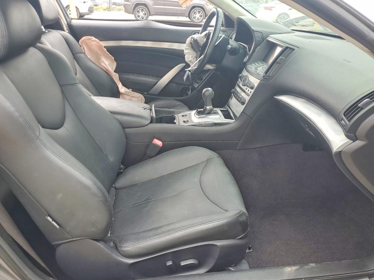 2015 Infiniti Q60 Coupe Journey - zdjęcie 7