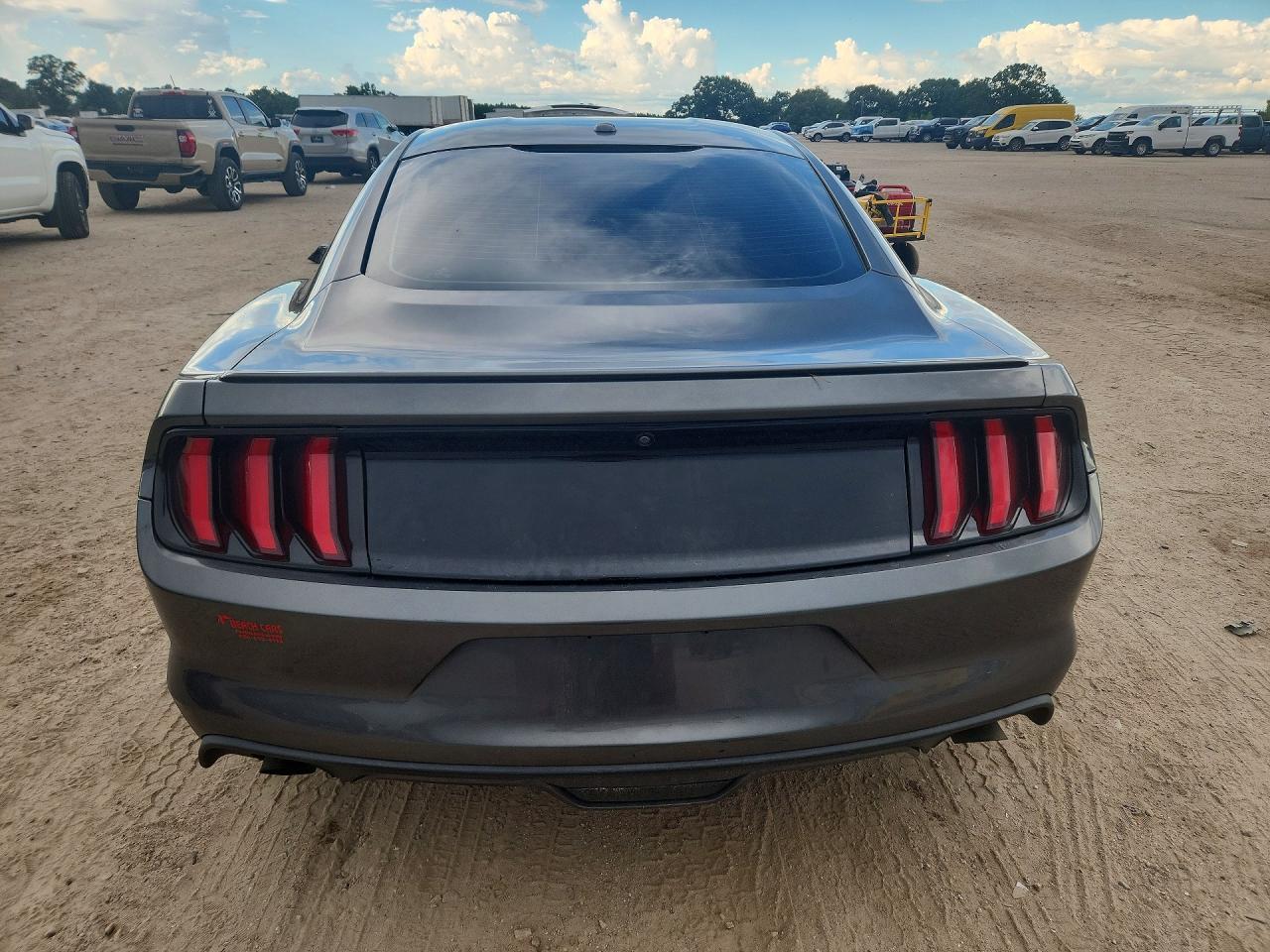 2016 Ford Mustang - zdjęcie 6