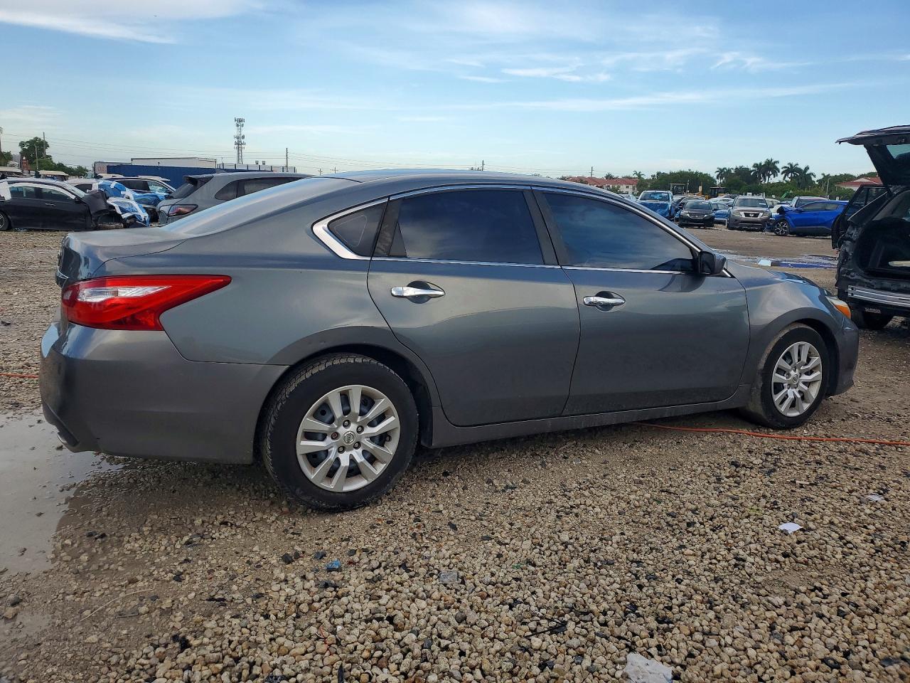 2017 Nissan Altima 2.5 S - zdjęcie 3