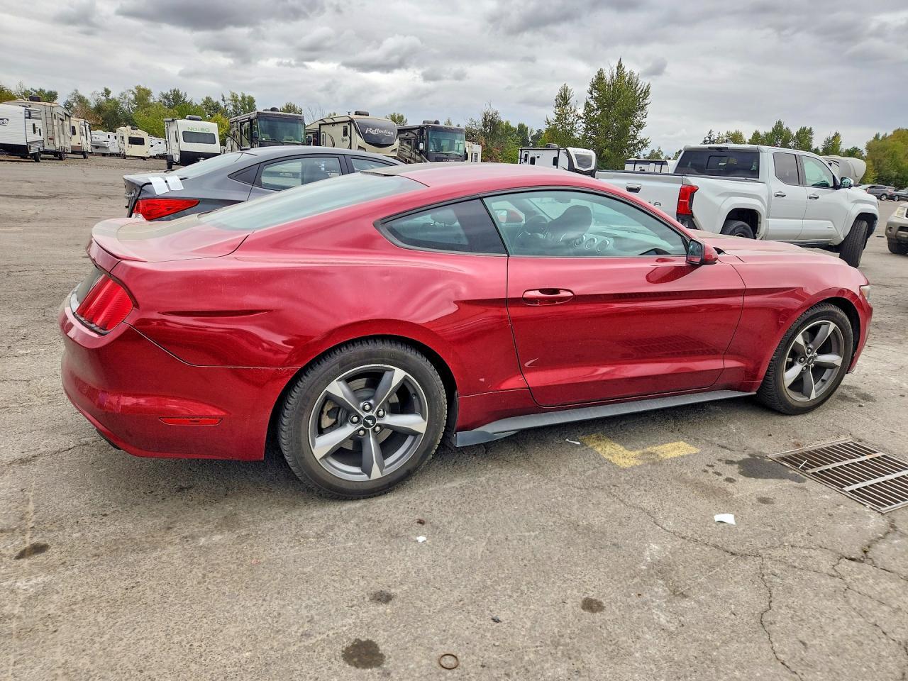 2015 Ford Mustang - zdjęcie 3