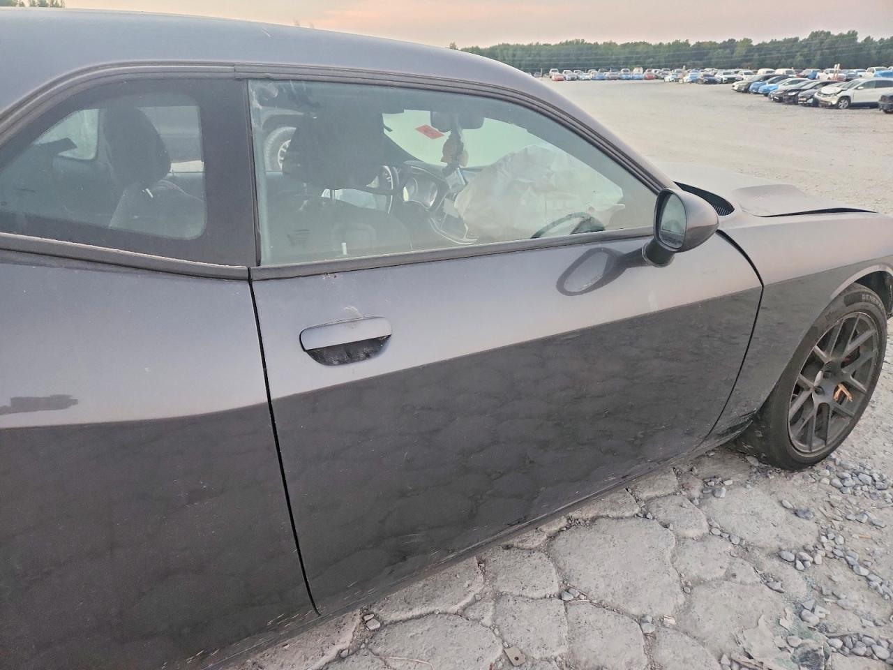 2021 Dodge Challenger Sxt - zdjęcie 10