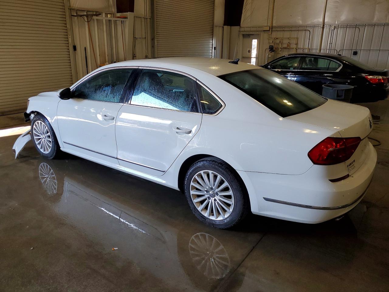 2016 Volkswagen Passat Se - zdjęcie 2