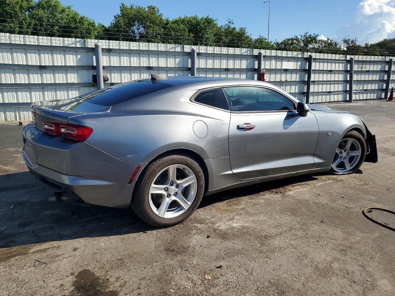 2020 Chevrolet Camaro Ls - zdjęcie 3