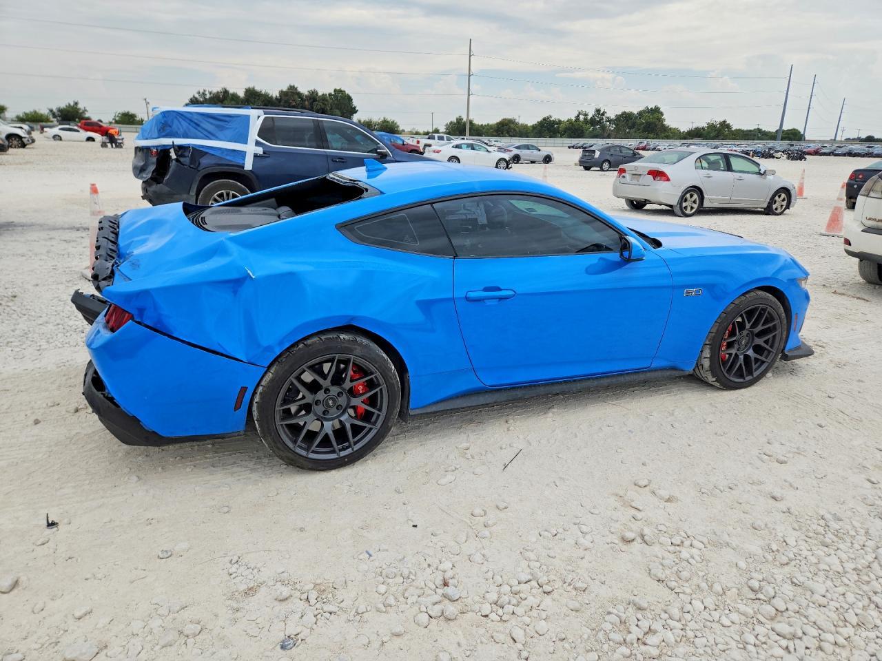 2024 Ford Mustang Gt - zdjęcie 3