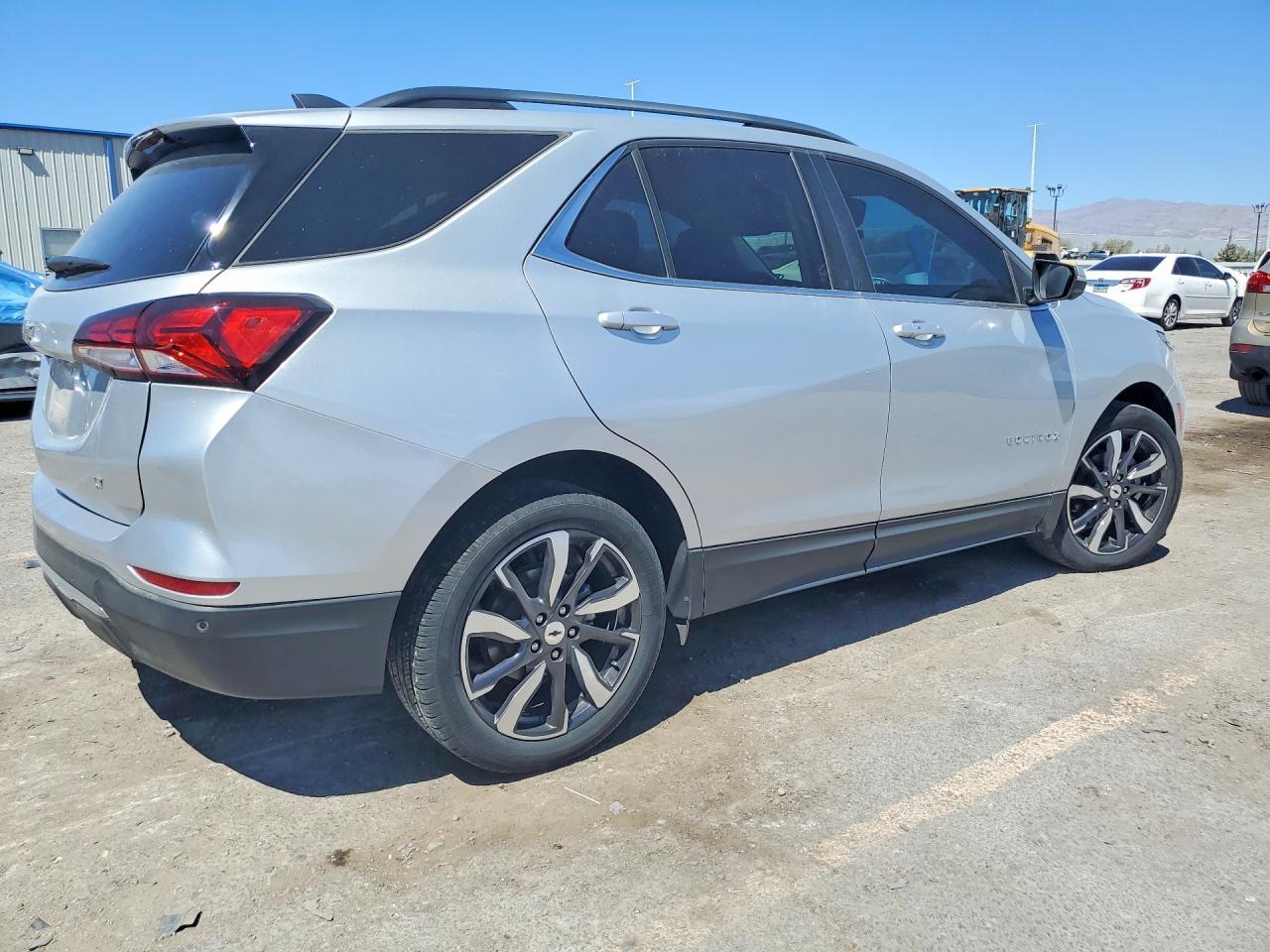 2022 Chevrolet Equinox Lt - zdjęcie 3