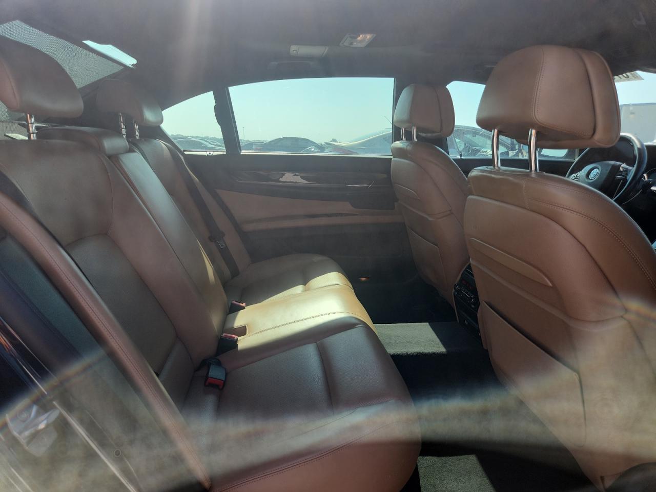 2014 BMW Seria 7 Alpina B7 - zdjęcie 10