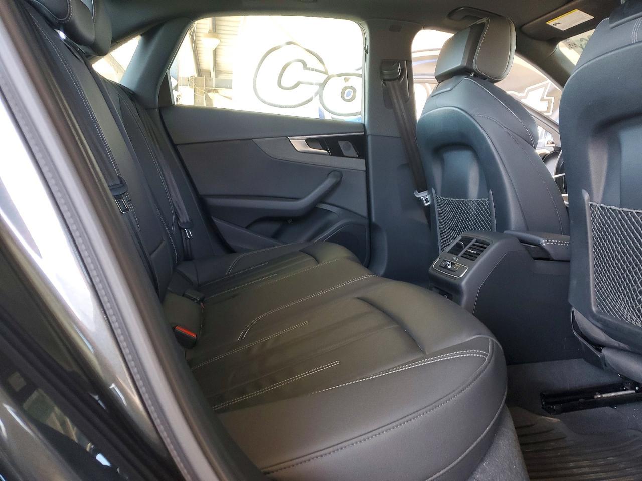 2023 Audi A4 Premium 45 - zdjęcie 10