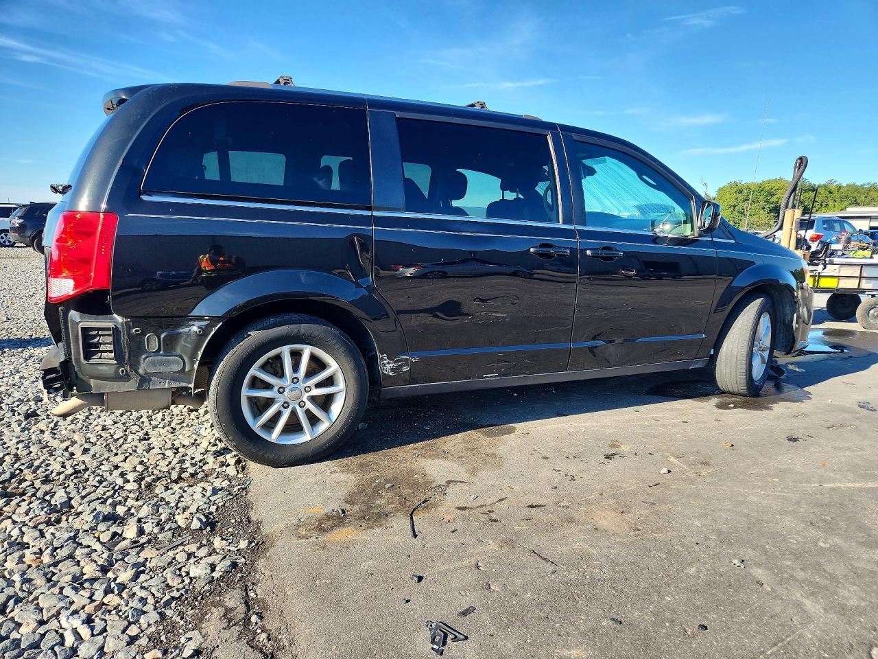 2020 Dodge Grand Caravan Sxt - zdjęcie 3