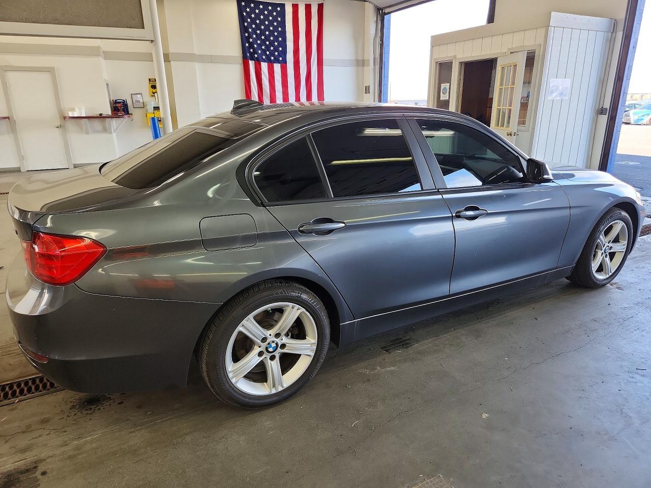 2015 BMW 320 I xDrive - zdjęcie 3