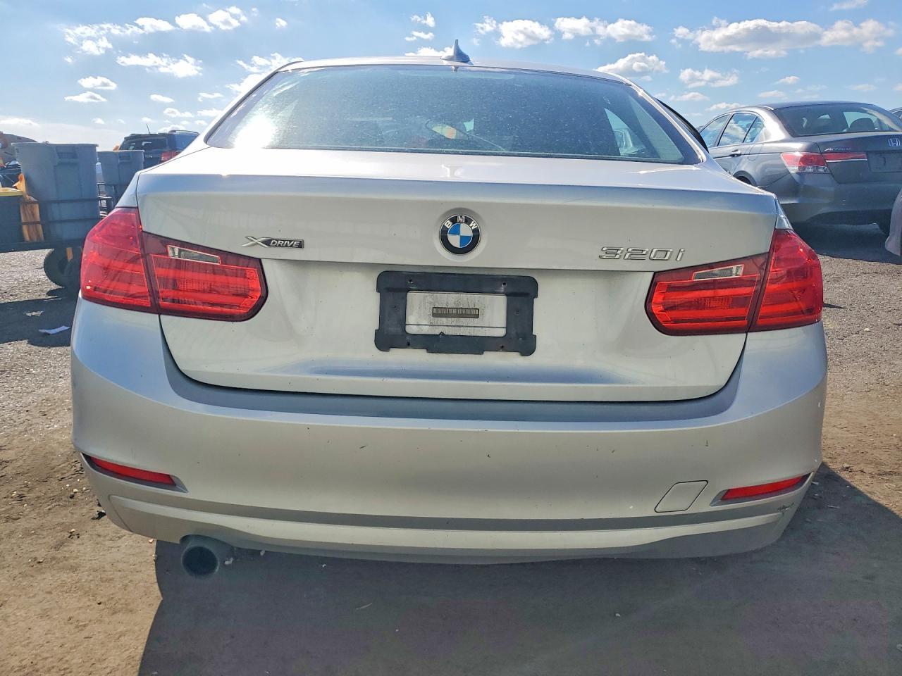2014 BMW 320 I xDrive - zdjęcie 6