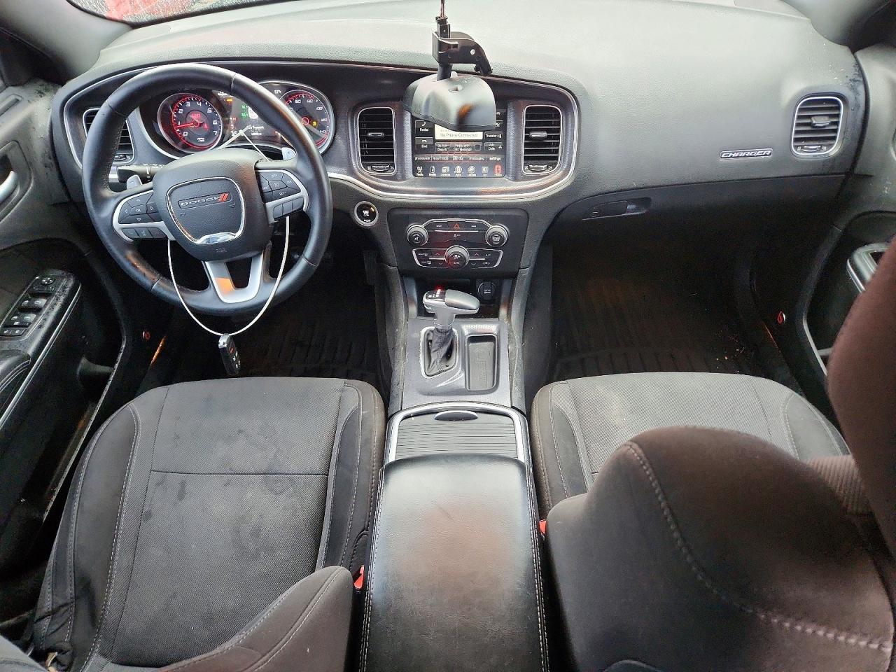 2015 Dodge Charger Sxt - zdjęcie 8