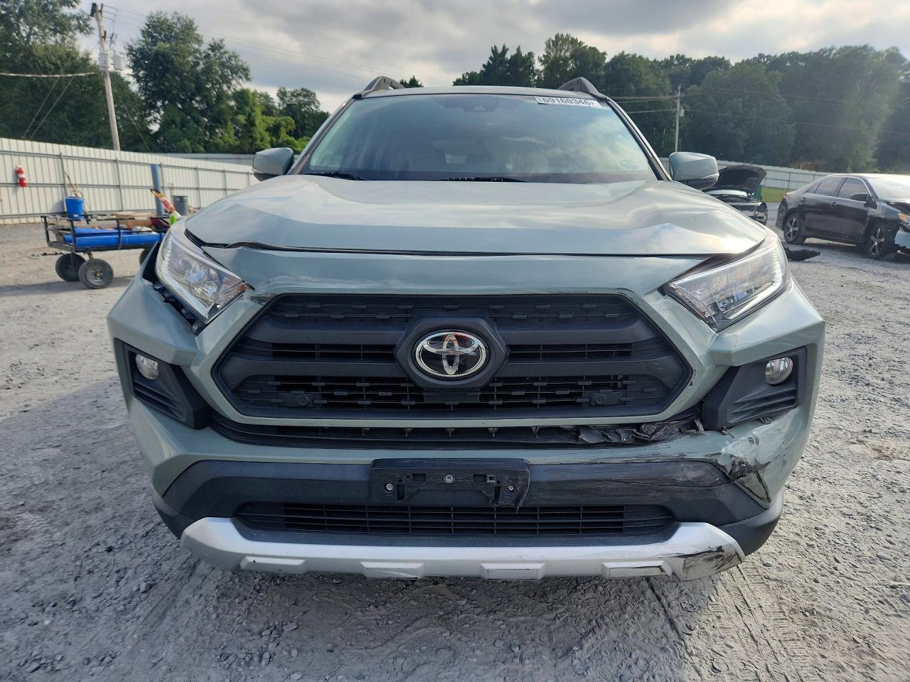 2019 Toyota Rav4 Adventure - zdjęcie 5