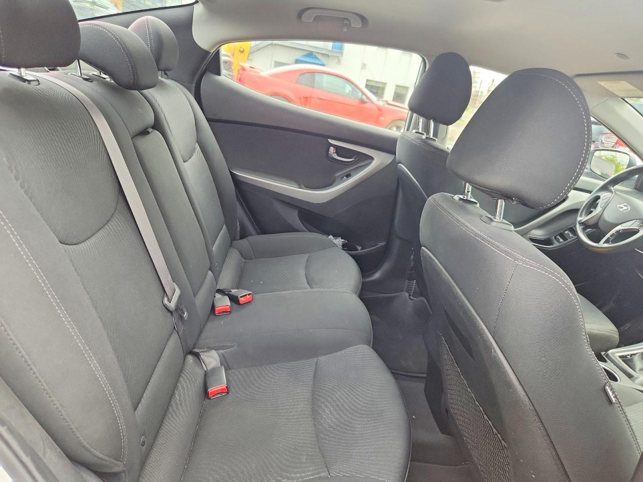 2015 Hyundai Elantra Se - zdjęcie 10