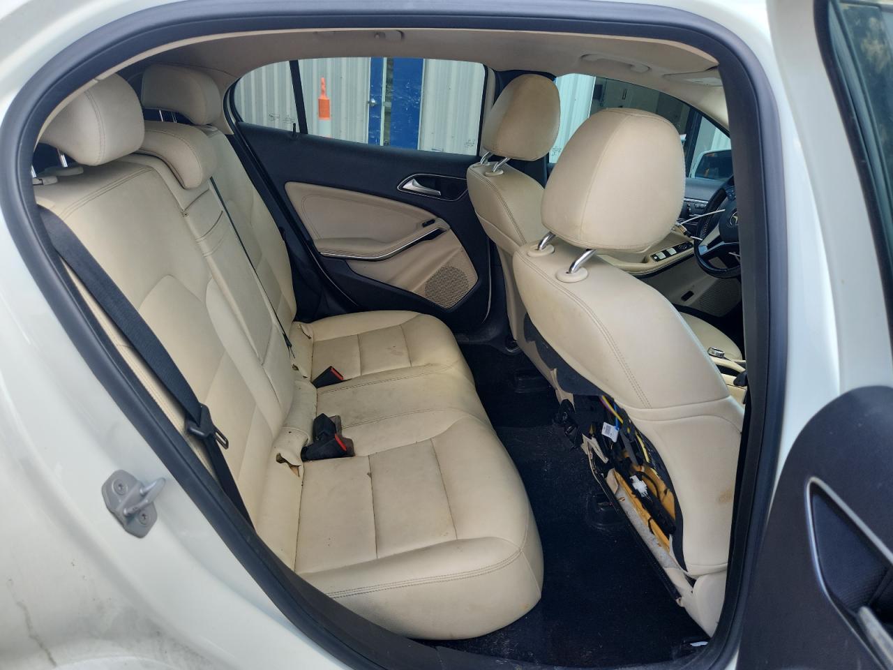 2015 Mercedes-Benz Gla 250 4Matic - zdjęcie 10