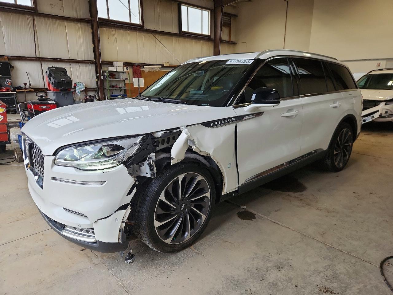 2020 Lincoln Aviator Reserve - zdjęcie główne