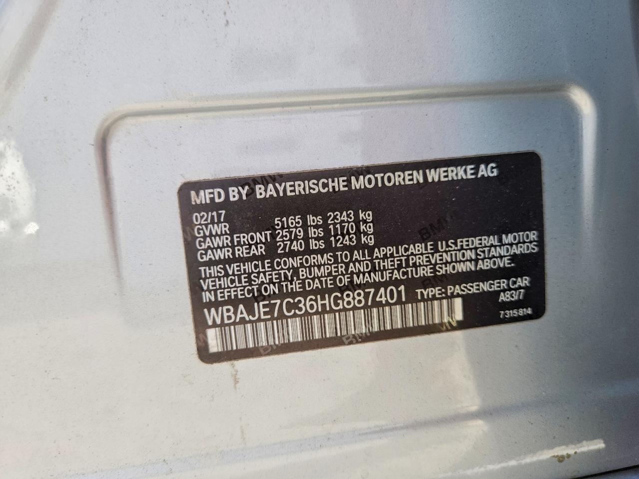 2017 BMW Seria 5 540i - zdjęcie 12