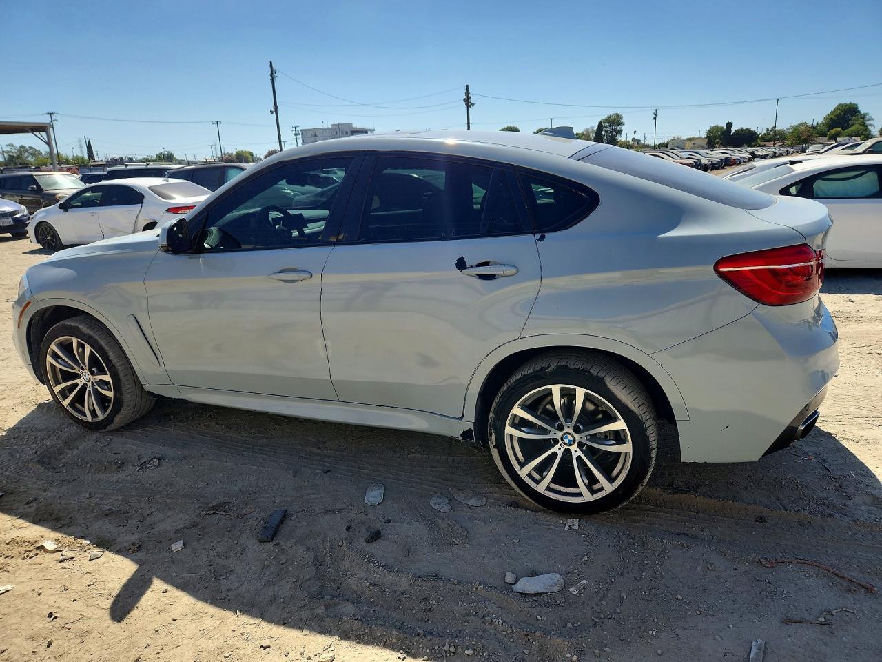 2016 BMW X6 xDrive35I - zdjęcie 2