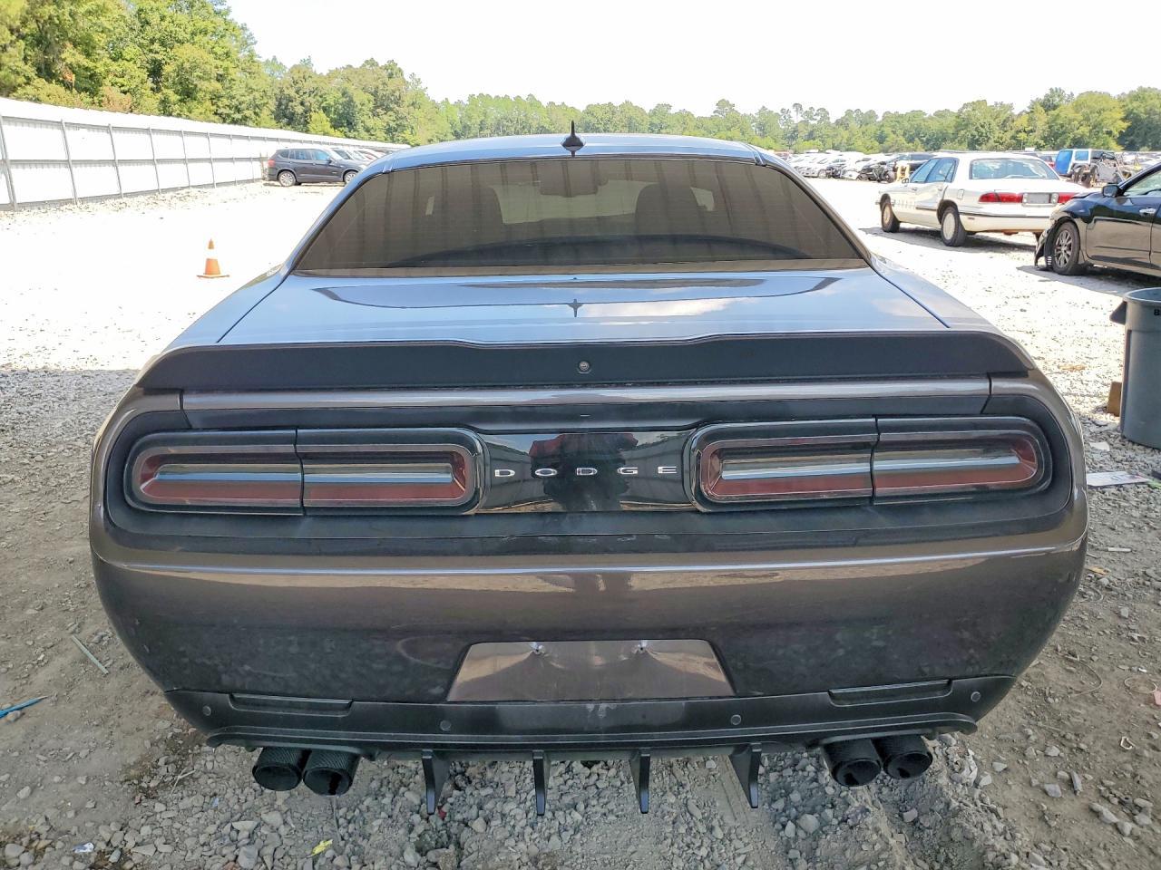 2016 Dodge Challenger R/T Scat Pack - zdjęcie 6