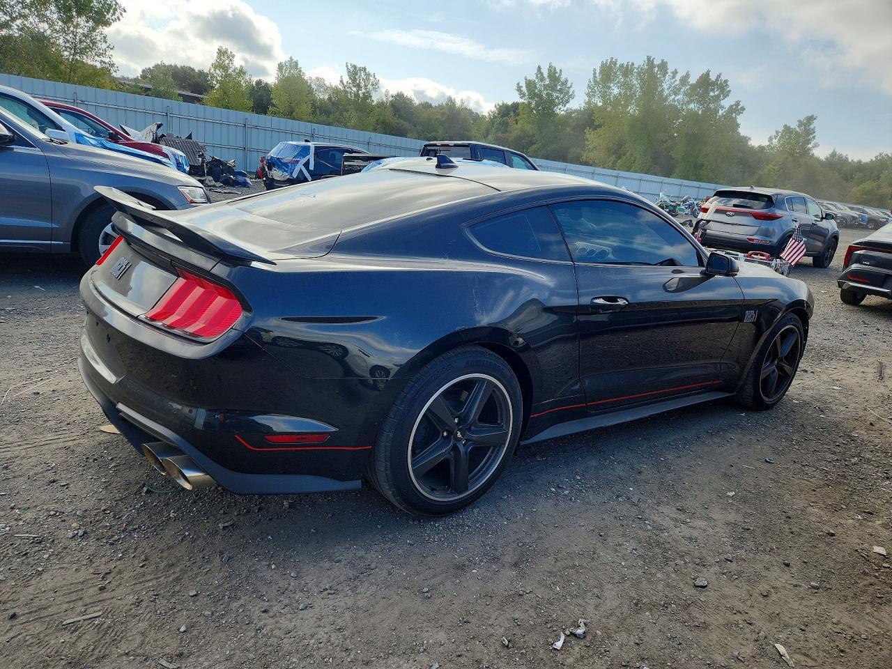 2022 Ford Mustang Mach I - zdjęcie 3