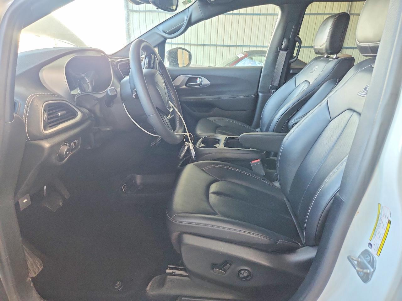 2024 Chrysler Pacifica Hybrid Select - zdjęcie 7