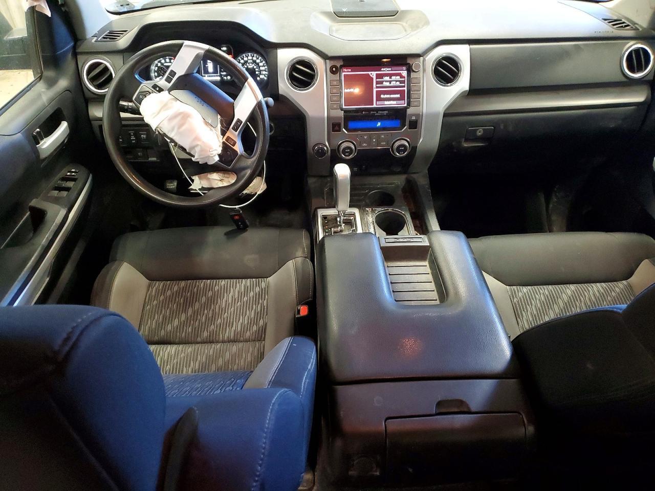2020 Toyota Tundra Sr5 - zdjęcie 8