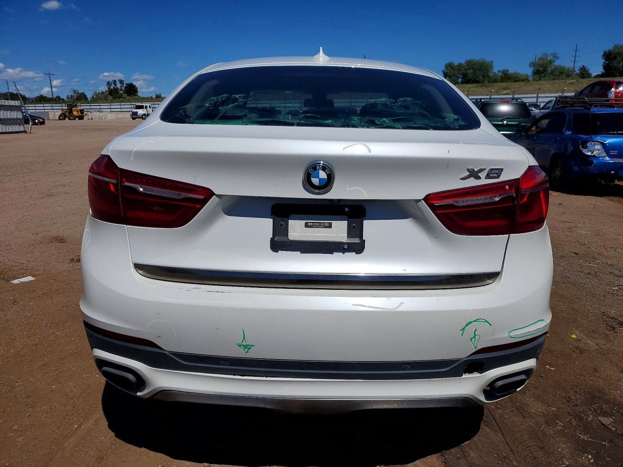 2015 BMW X6 xDrive50I - zdjęcie 6