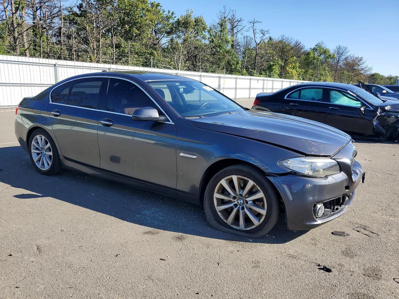 2016 BMW Seria 5 535i - zdjęcie 4