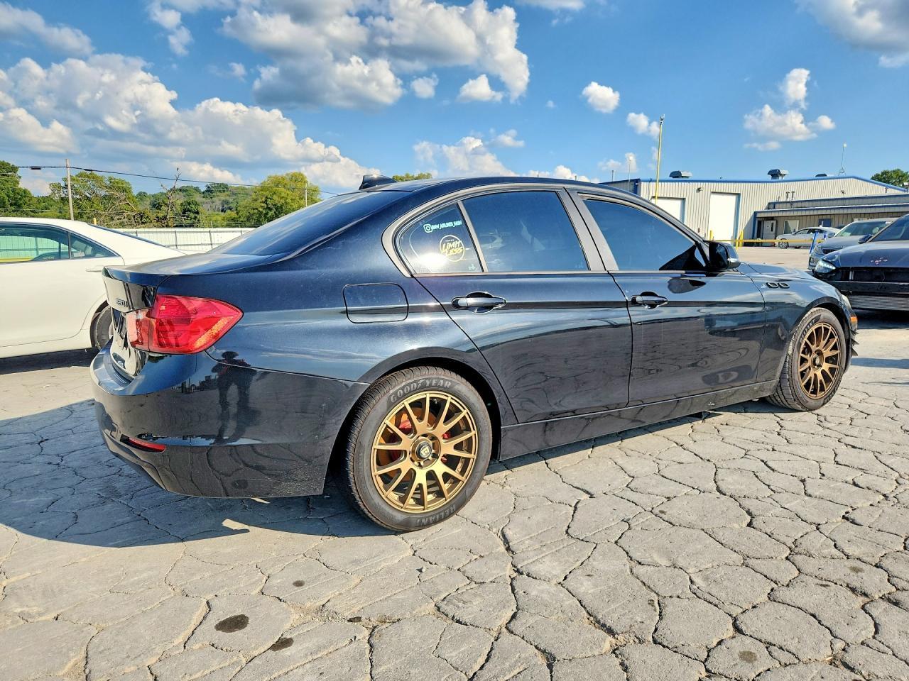 BMW Seria 3 - zdjęcie 3