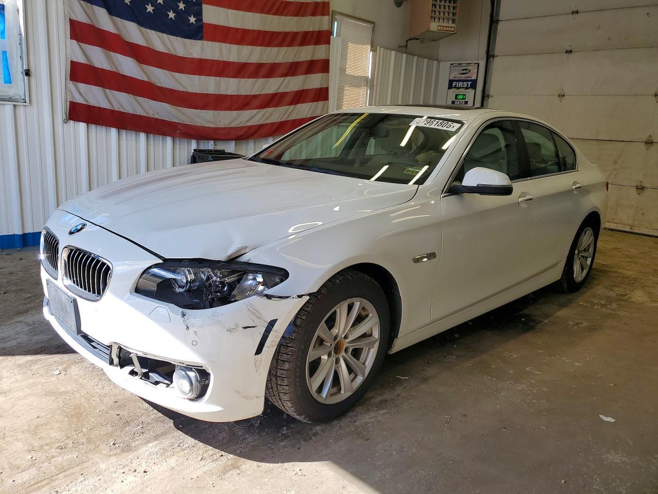 2016 BMW Seria 5 528i - zdjęcie główne