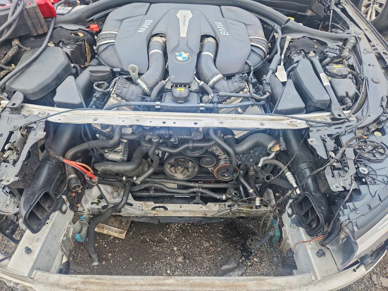2018 BMW Seria 7 B7 - zdjęcie 11