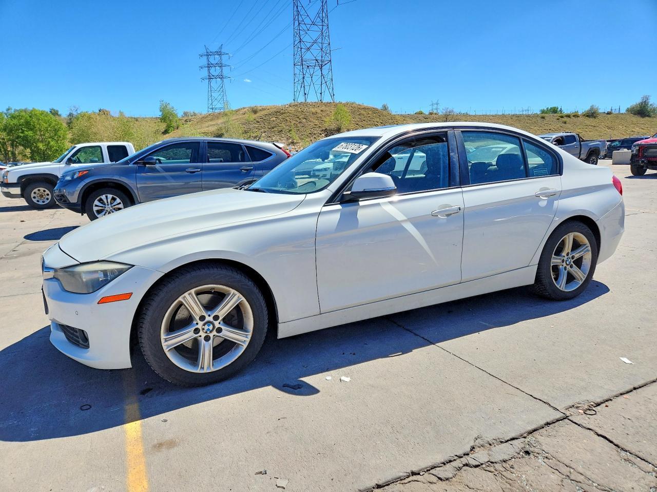 2014 BMW 320 I - zdjęcie główne