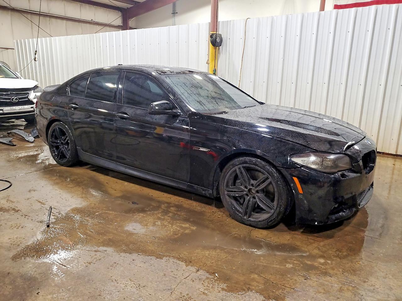 2013 BMW Seria 5 550i - zdjęcie 4