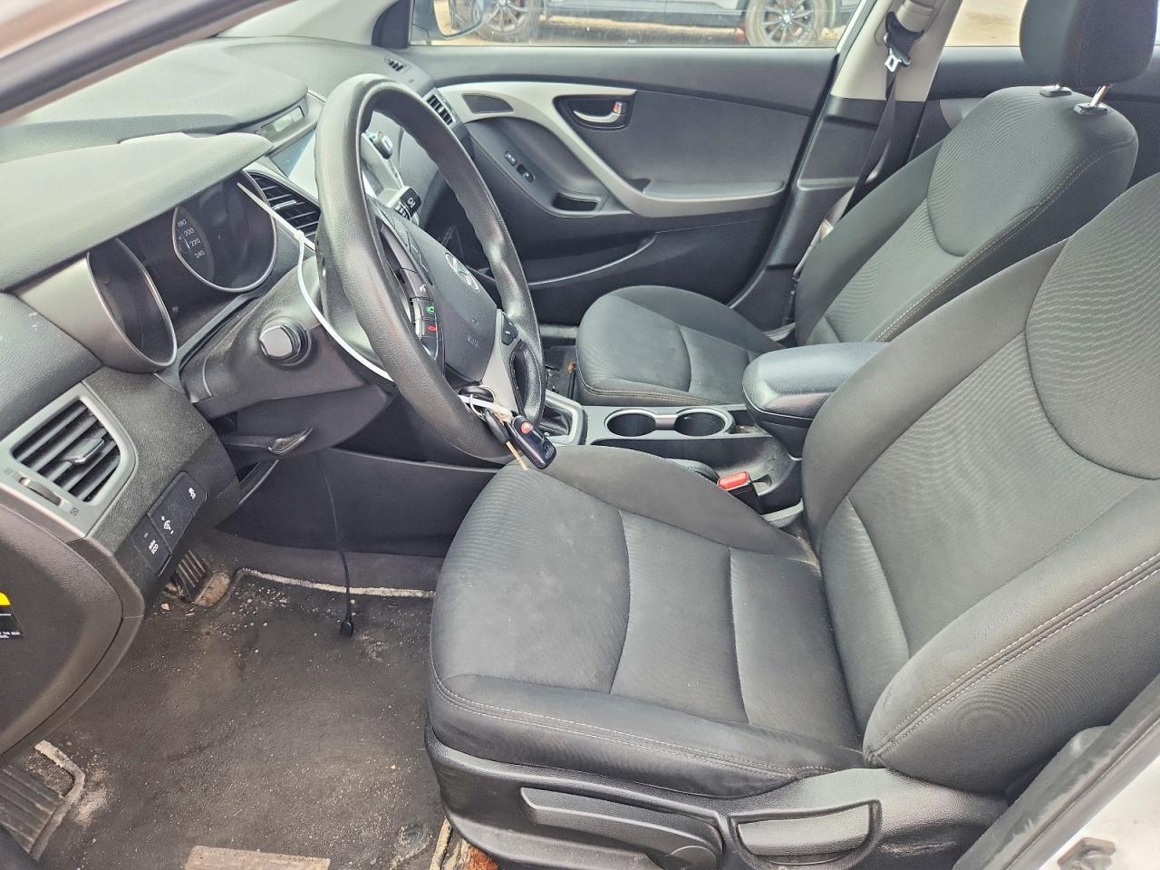 2015 Hyundai Elantra Se - zdjęcie 7
