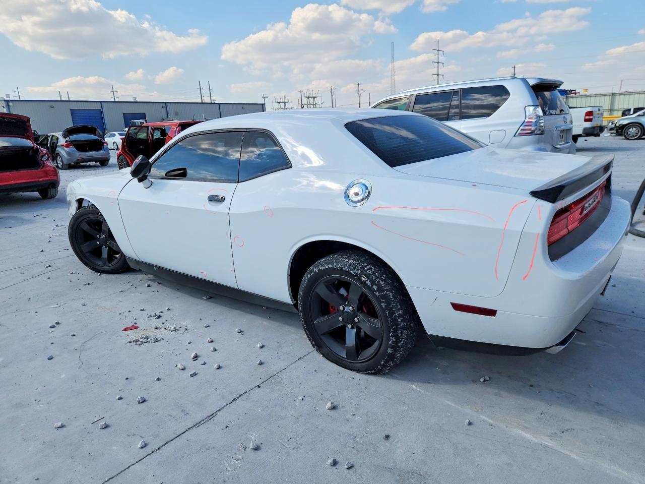 2013 Dodge Challenger Sxt - zdjęcie 2