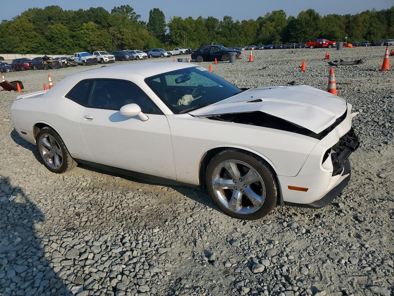 2013 Dodge Challenger Sxt - zdjęcie 4