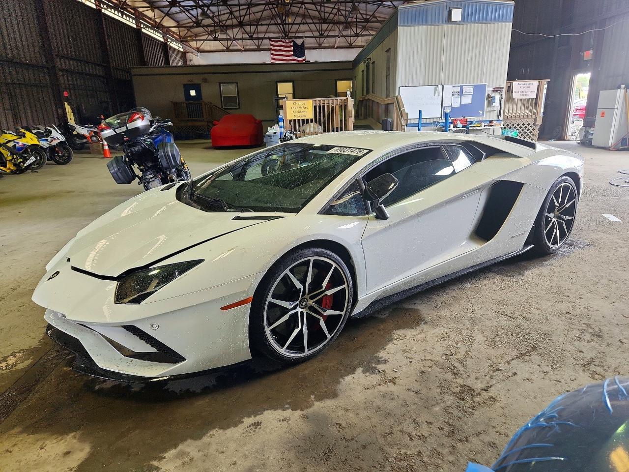 2018 Lamborghini Aventador