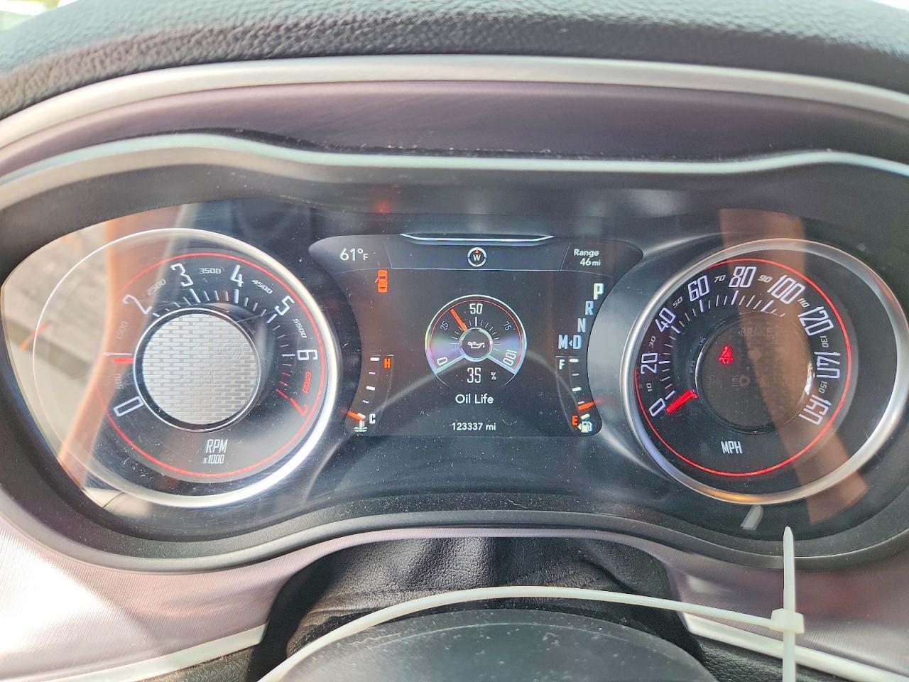 2019 Dodge Challenger Sxt - zdjęcie 9