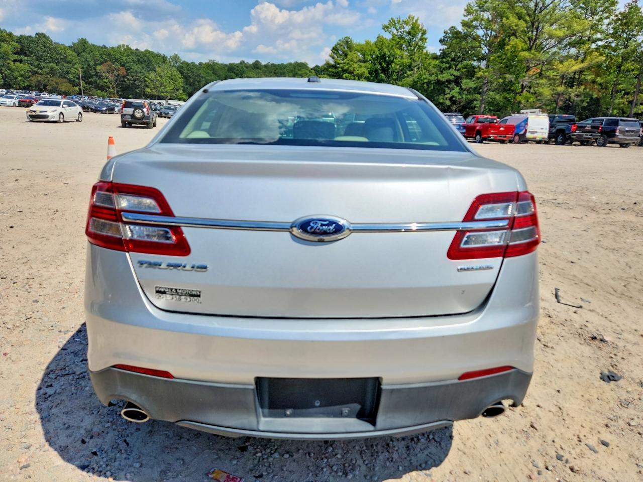 2015 Ford Taurus Se - zdjęcie 6