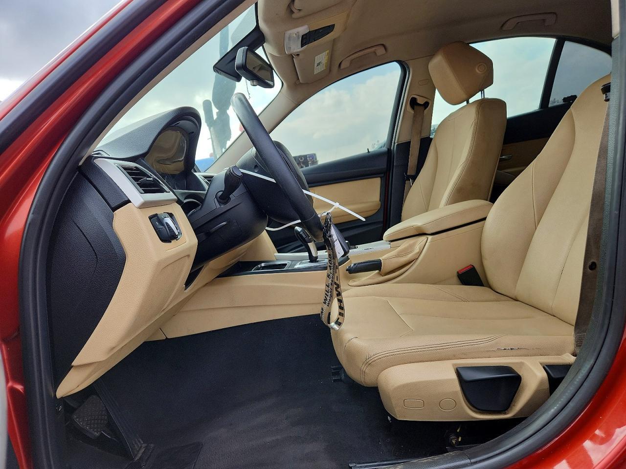 2018 BMW 320 I - zdjęcie 7