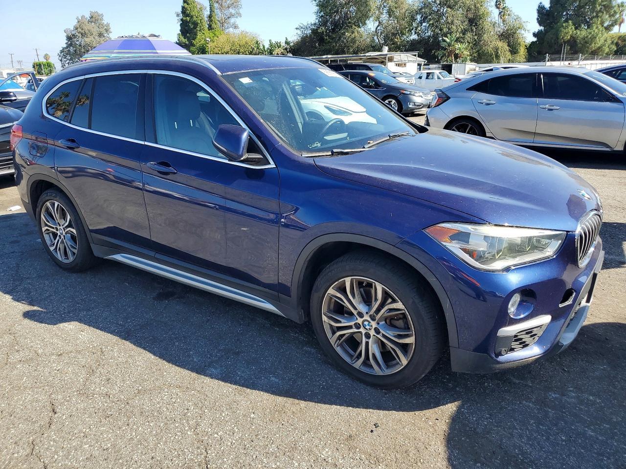 2016 BMW X1 xDrive28I - zdjęcie 4