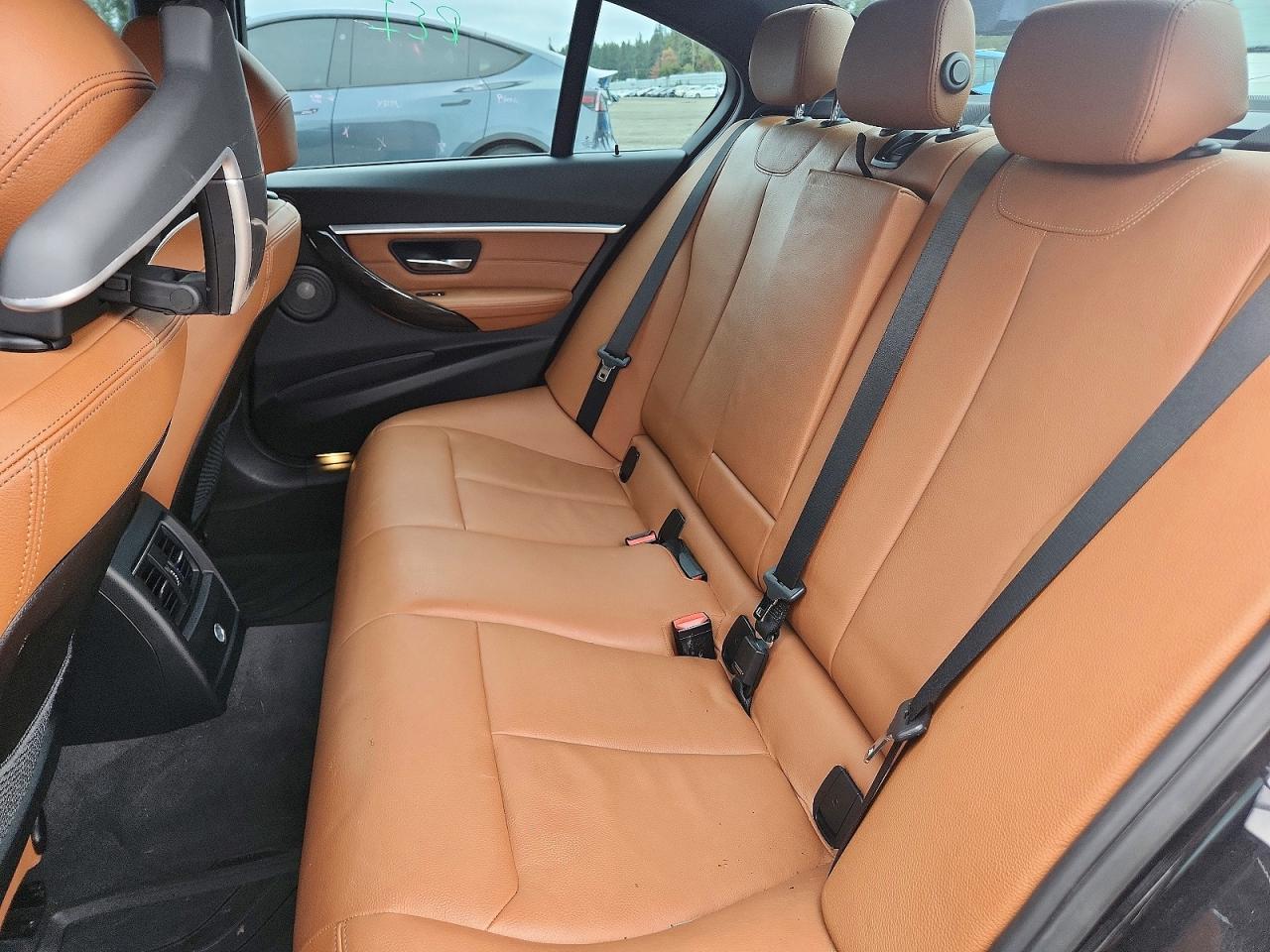 2016 BMW Seria 3 340i - zdjęcie 10